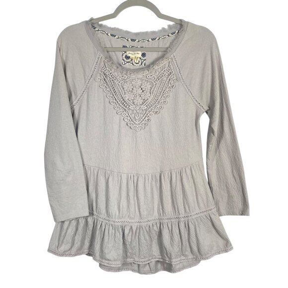 Anthropologie Meadow Rue Boho Tiered Ruffle Crochet Lace Peplum Blouse Gray S - Picture 1 of 11